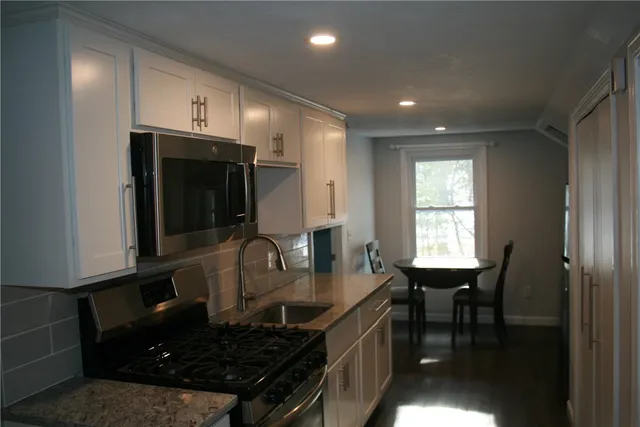 $1,500 | 840 Sanderson Road, Unit 2, Johnston, RI 02919