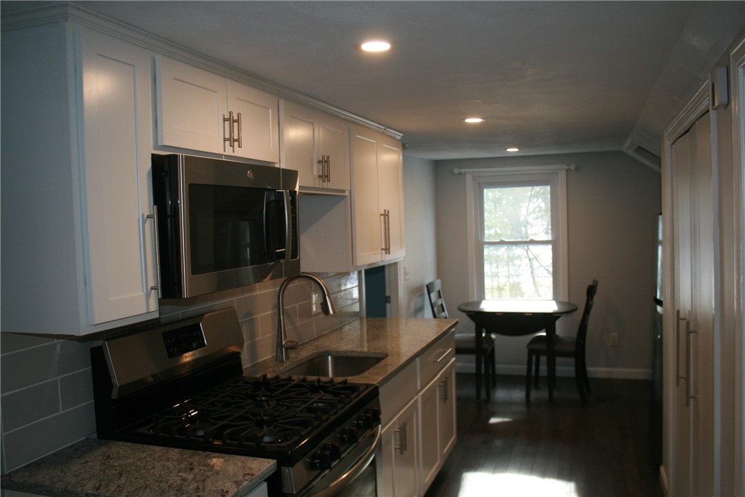 840 Sanderson Road, Unit 2 Johnston, RI 02919 - Photo 4 of 11