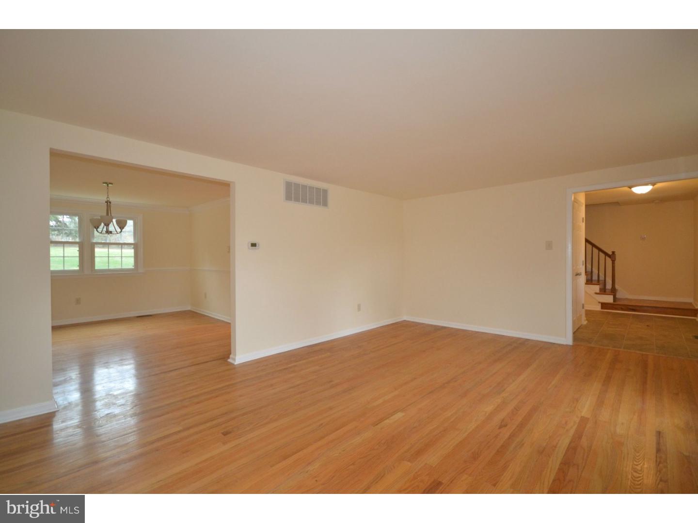 577 Pine Run Road Doylestown, PA 18901 - Photo 4 of 25