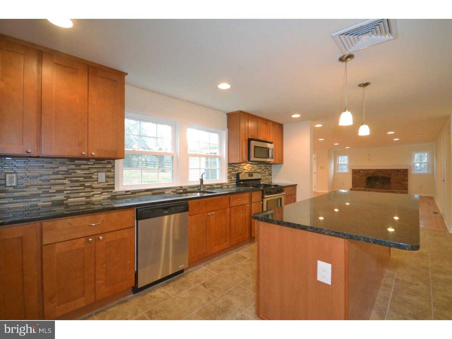 577 Pine Run Road Doylestown, PA 18901 - Photo 6 of 25