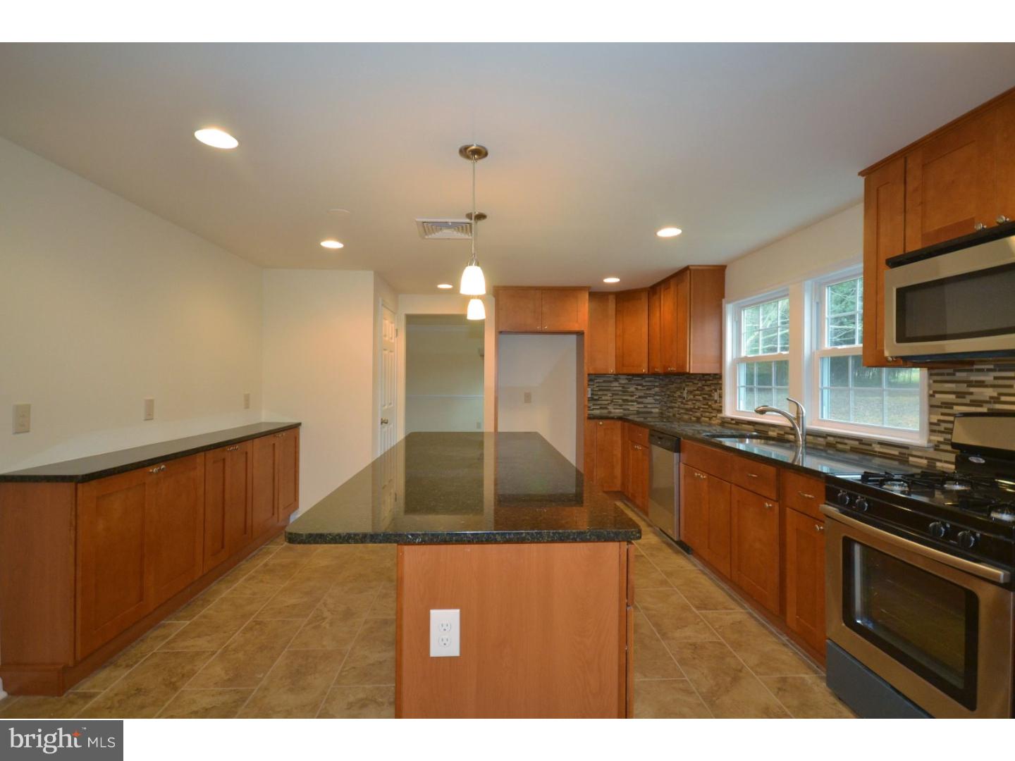 577 Pine Run Road Doylestown, PA 18901 - Photo 8 of 25