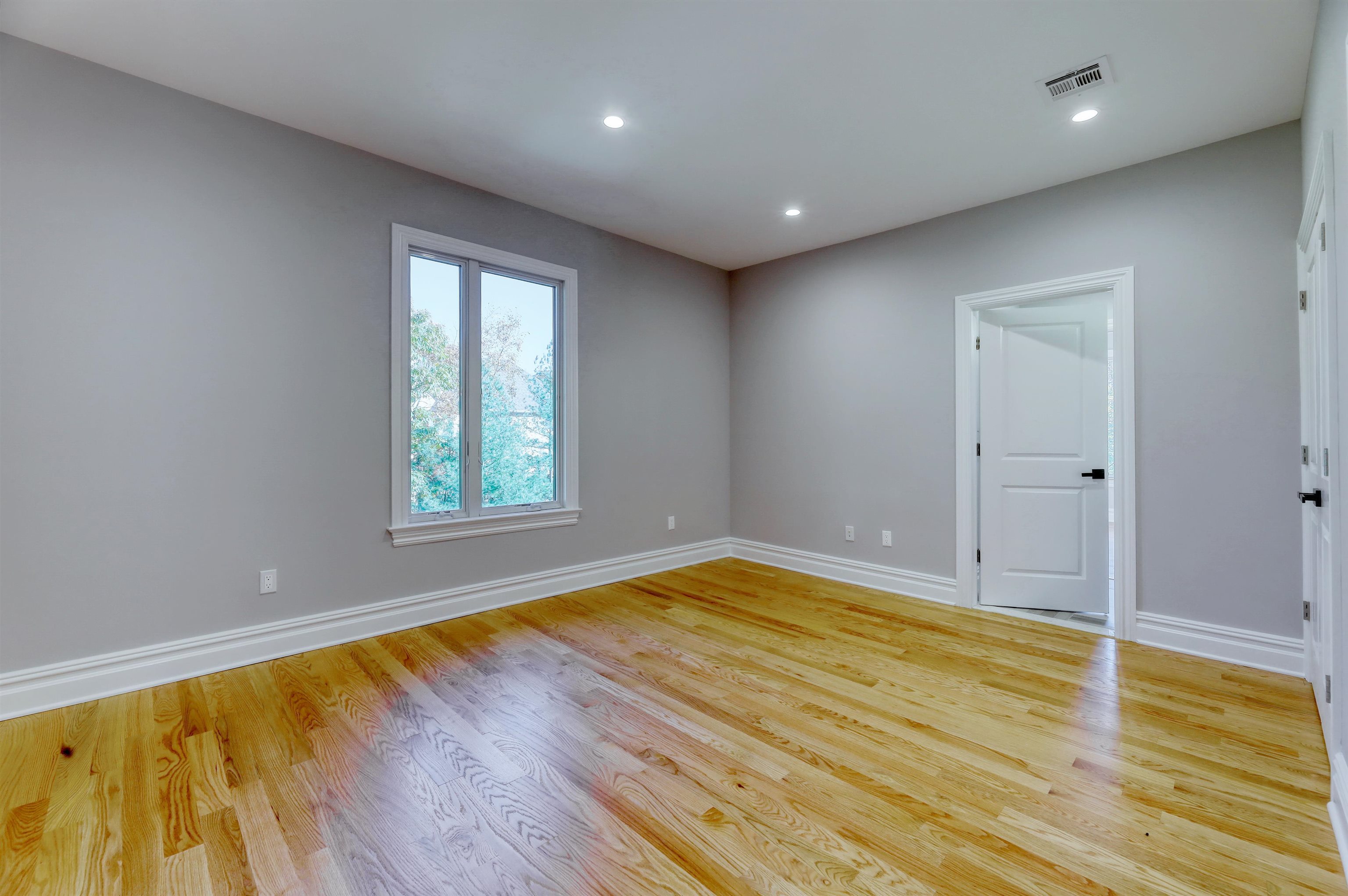 38 Woodmere Road Cedar Grove, NJ 07009 - Photo 25 of 36 Gallery Image 25