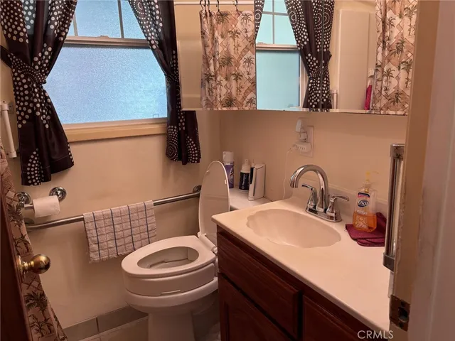 $800,000 | 3327 Eckleson Street, Lakewood, CA 90712