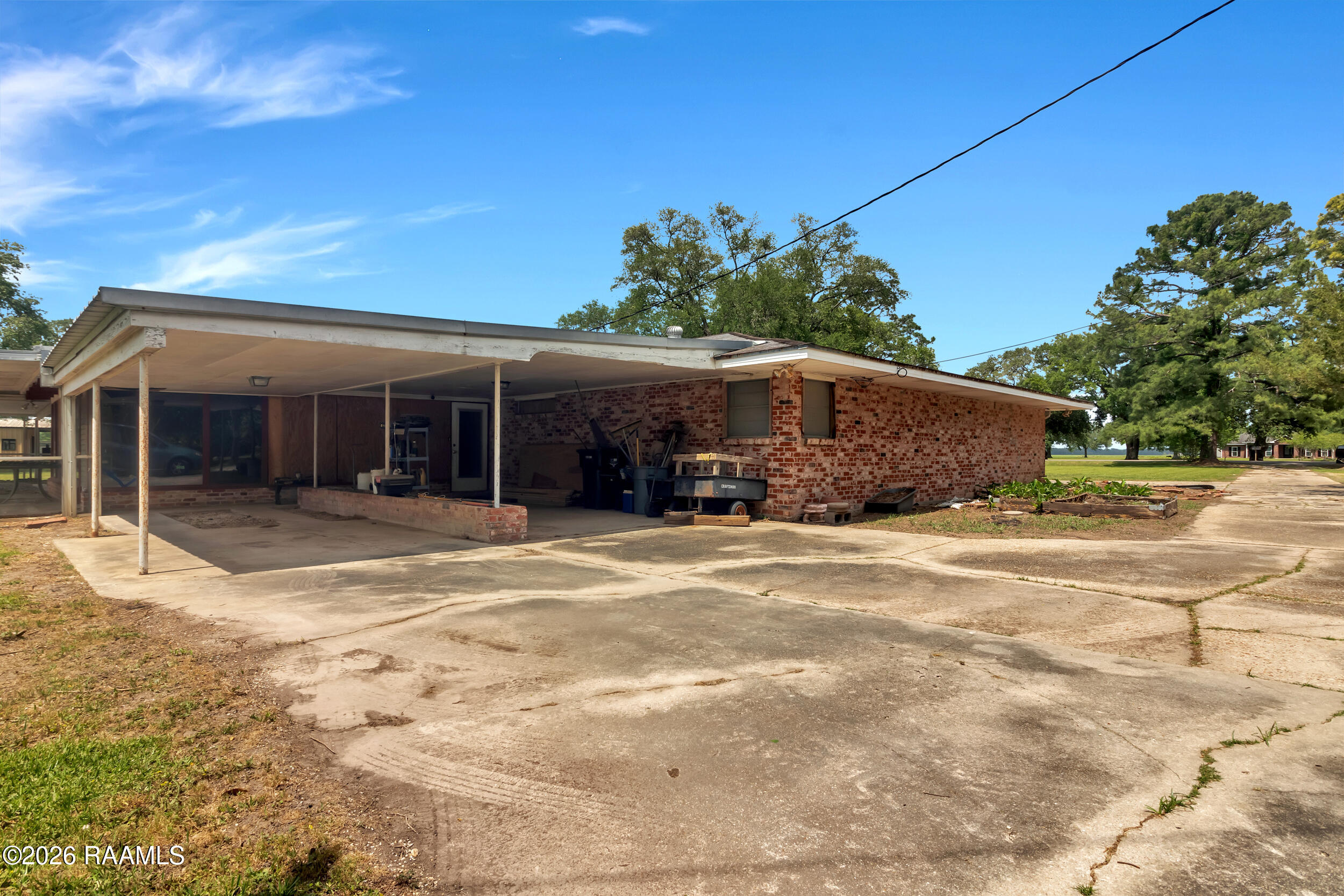 617 Cemetery Road St. Martinville, LA 70582 - Photo 34 of 42 Carport