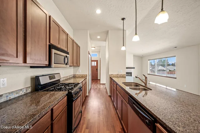 $399,900 | 755 Icefall Drive, Unit 203, Hayden, ID 83835