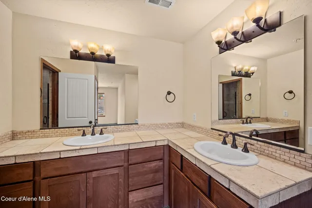 $399,900 | 755 Icefall Drive, Unit 203, Hayden, ID 83835