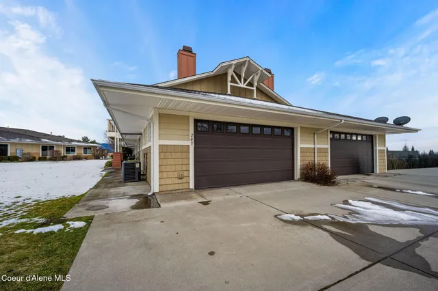 $399,900 | 755 Icefall Drive, Unit 203, Hayden, ID 83835