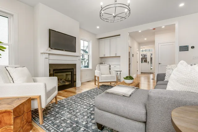 $1,524,900 | 5 Woodbury Avenue, Unit 5, Portsmouth, NH 03801