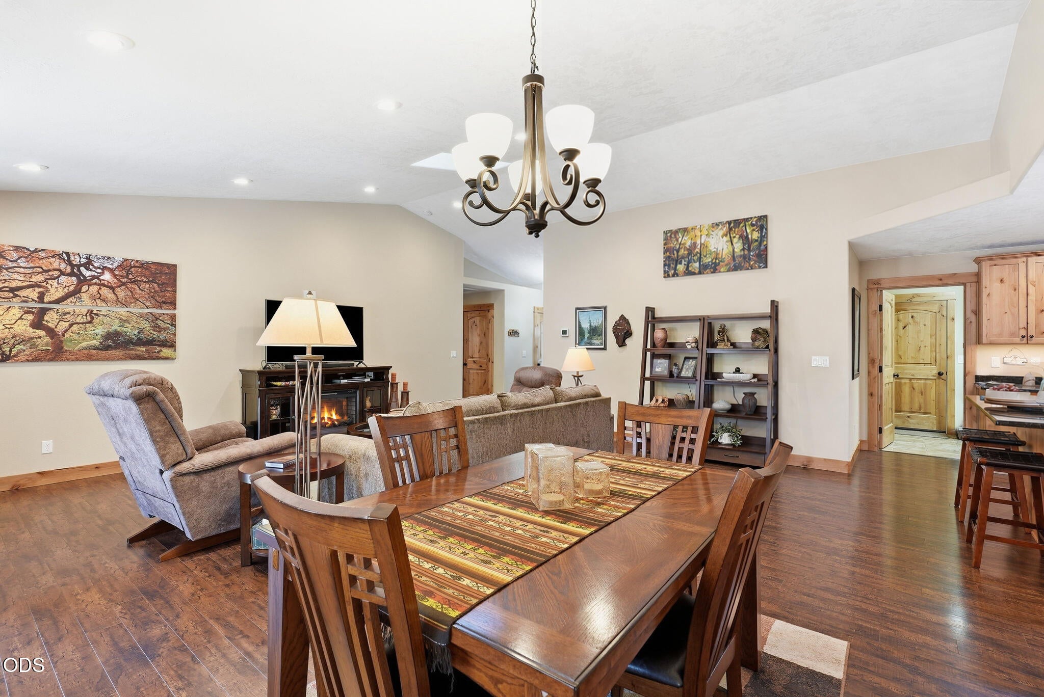 17024 Kingsburg Road Bend, OR 97707 - Photo 11 of 41 Gallery Image 11