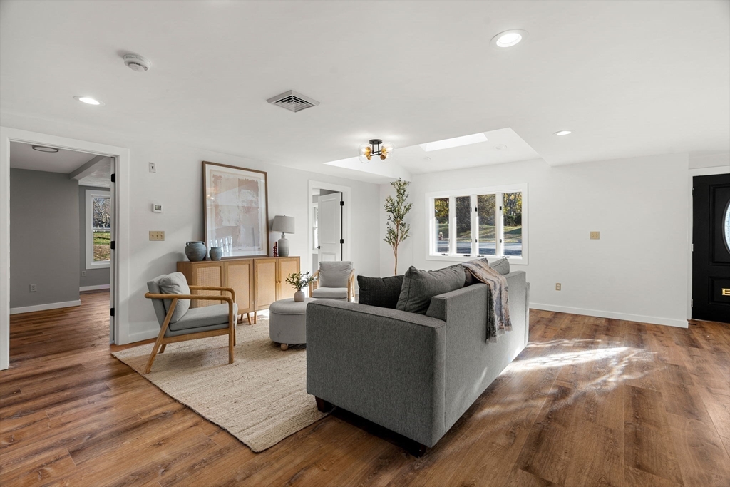 11 Murray Street Peabody, MA 01960 - Photo 14 of 42