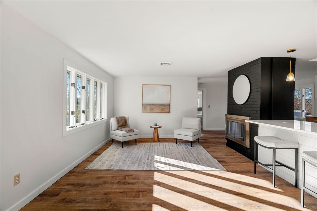 11 Murray Street Peabody, MA 01960 - Photo 3 of 42