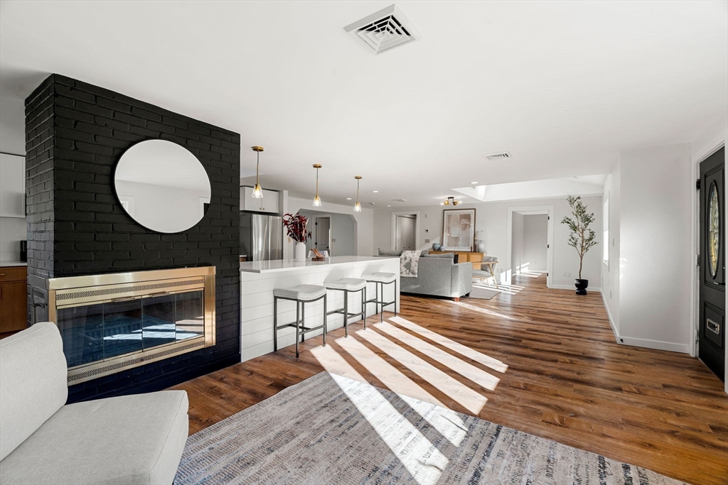 11 Murray Street Peabody, MA 01960 - Photo 6 of 42