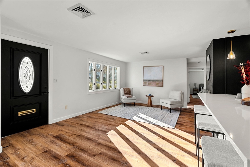 11 Murray Street Peabody, MA 01960 - Photo 7 of 42