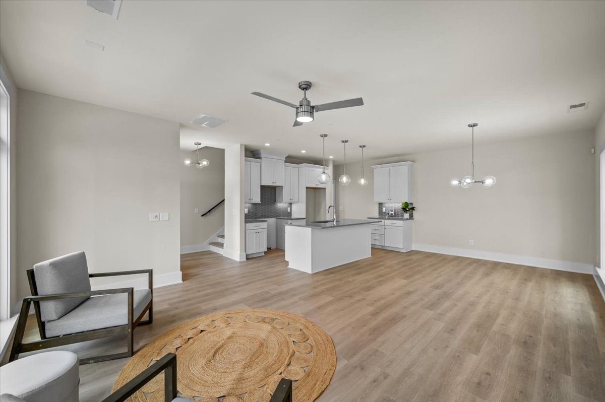 3045 B Hillside Road Nashville, TN 37207 - Photo 3 of 31