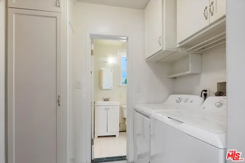 $985,500 | 4021 Degnan Boulevard, Los Angeles, CA 90008