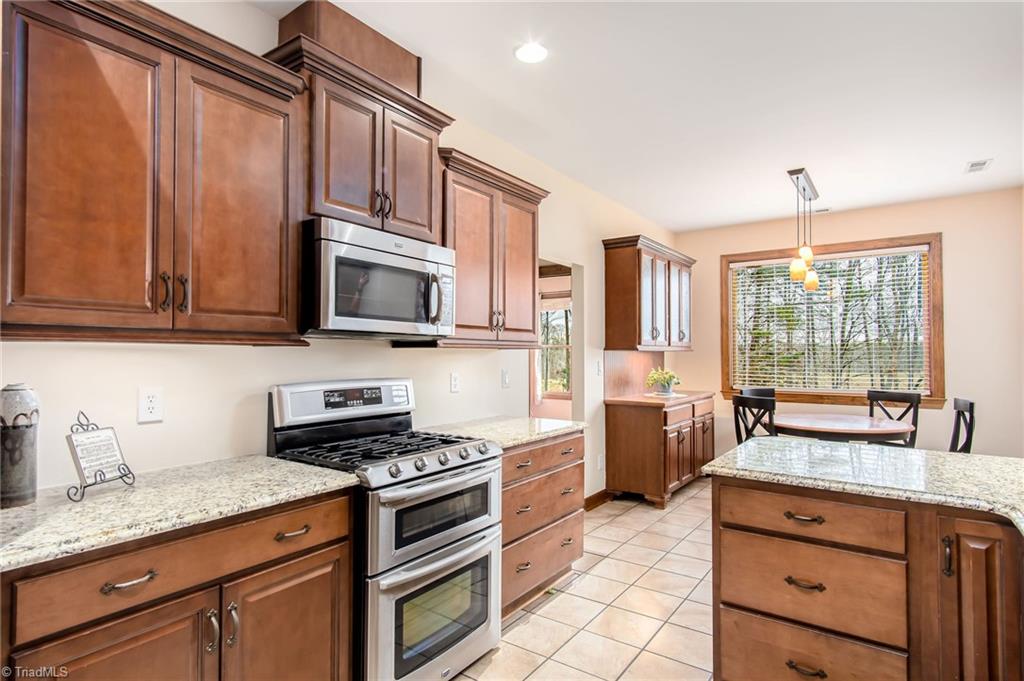 1344 Gentry Farm Road King, NC 27021 - Photo 9 of 50 Kitchen