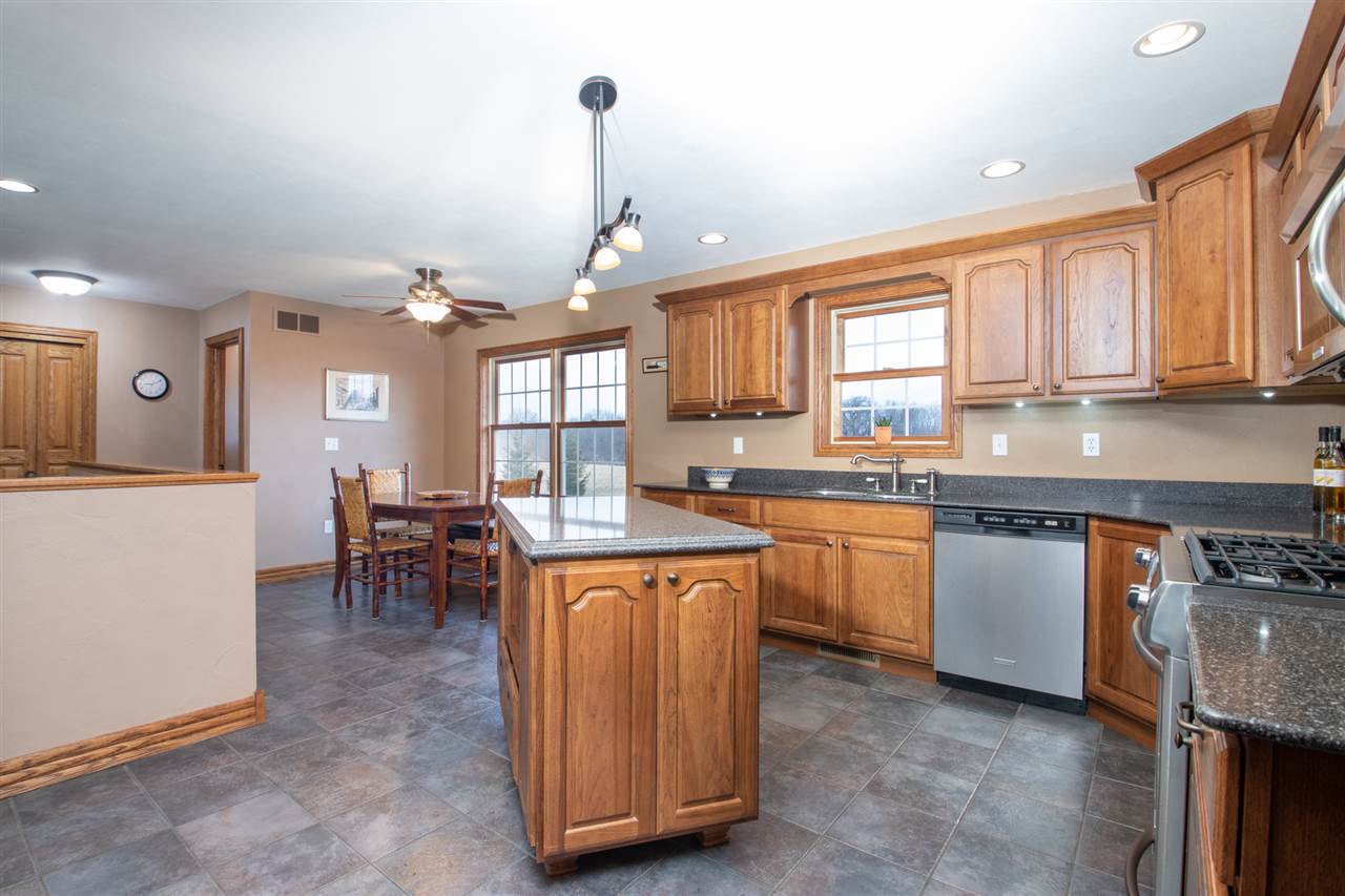 18447 East Rock Grove Road Davis, IL 61019 - Photo 8 of 24 Gallery Image 8