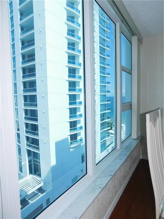 1620 South Ocean Boulevard, Unit 9C Pompano Beach, FL 33062 - Photo 21 of 43 LIMITED VIEW OF THE OCEAN FROM LIV.RM