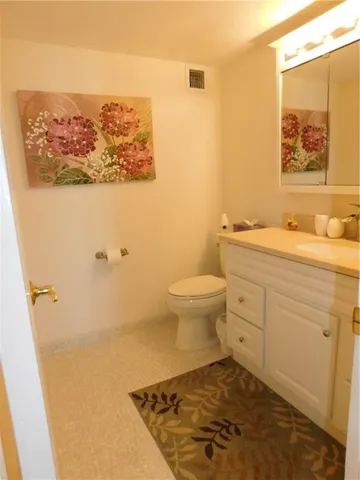 $4,000 | 1620 South Ocean Boulevard, Unit 9C, Pompano Beach, FL 33062