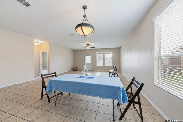 $300,000 | 7410 Derby Vista, Selma, TX 78154