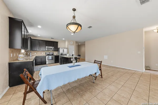$300,000 | 7410 Derby Vista, Selma, TX 78154