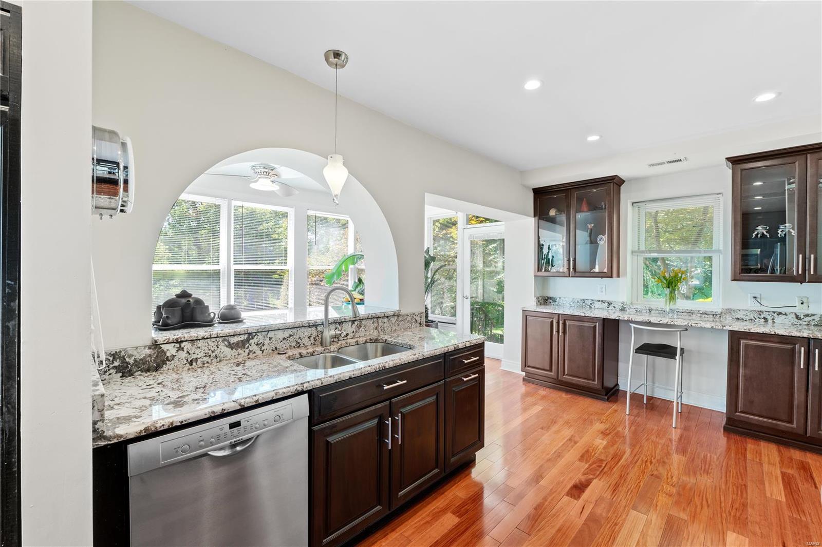 1 Daniel Road Ladue, MO 63124 - Photo 13 of 30 Gallery Image 13