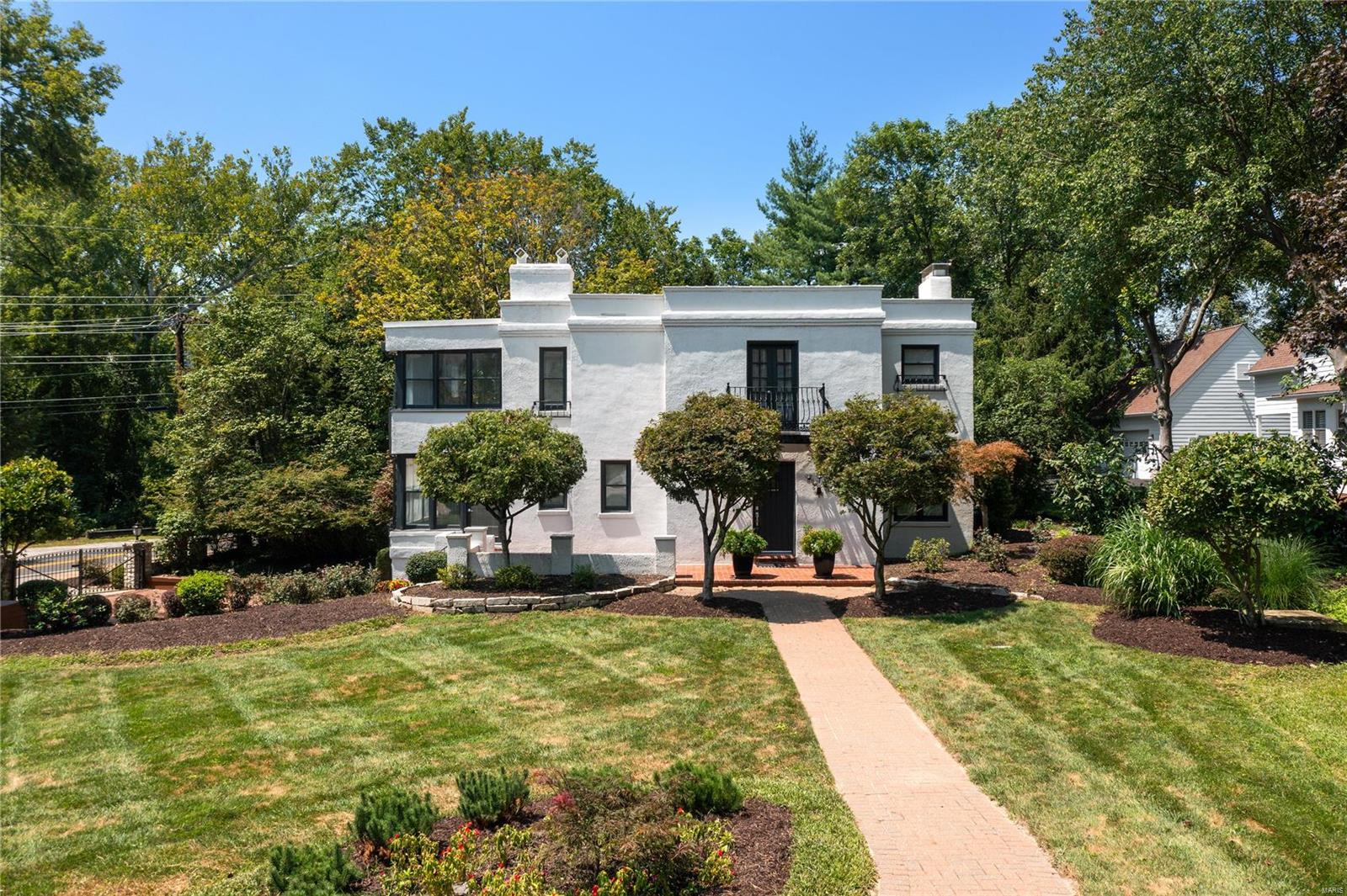 1 Daniel Road Ladue, MO 63124 - Photo 2 of 30 Gallery Image 2