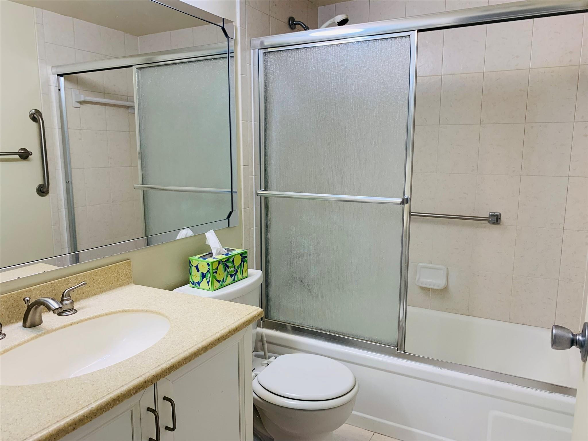 3025 Guildford East, Unit 3025 Boca Raton, FL 33434 - Photo 13 of 29 Photo 13