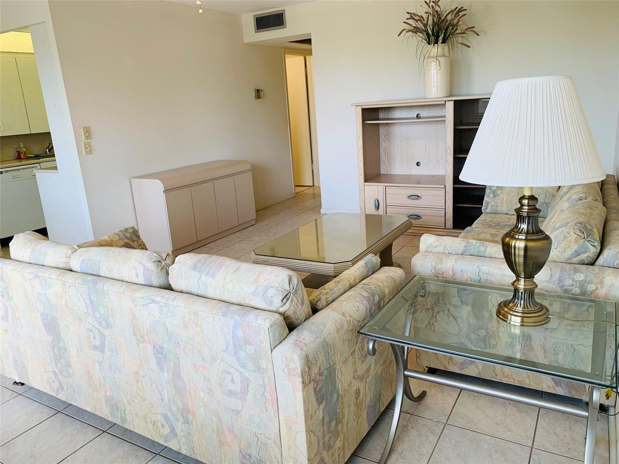 3025 Guildford East, Unit 3025 Boca Raton, FL 33434 - Photo 9 of 29 Photo 9