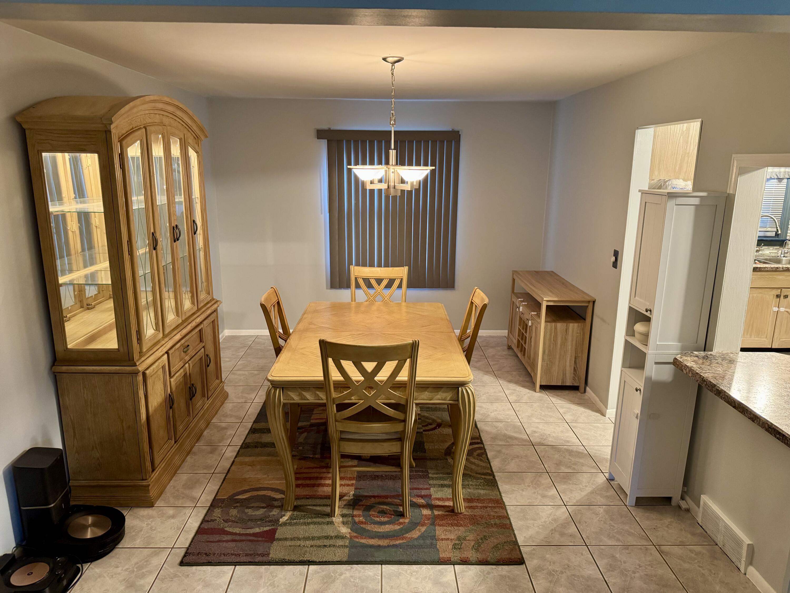 5349 Old Franklin Road Grand Blanc, MI 48439 - Photo 12 of 26 Dining Room