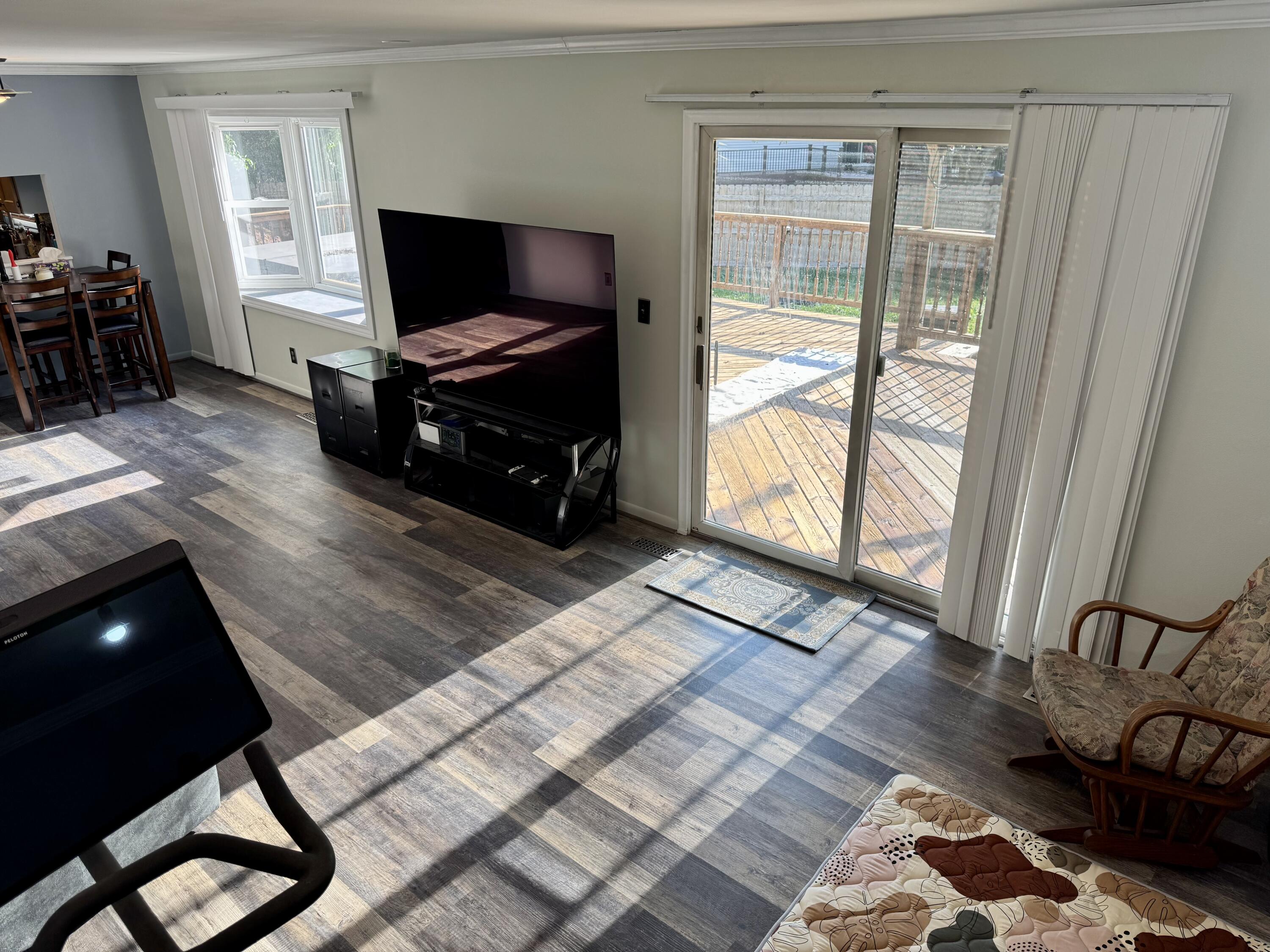 5349 Old Franklin Road Grand Blanc, MI 48439 - Photo 9 of 26 Family Room