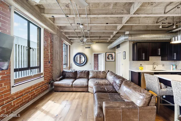 $399,000 | 114 West Adams Street, Unit 609, Phoenix, AZ 85003