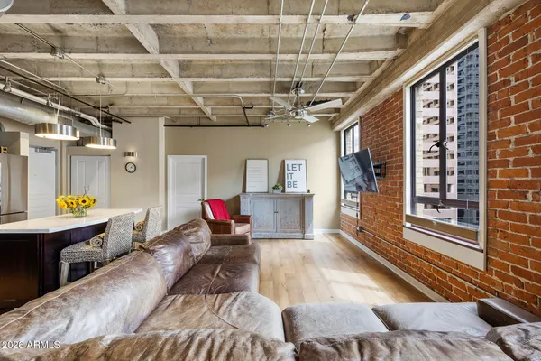 $399,000 | 114 West Adams Street, Unit 609, Phoenix, AZ 85003