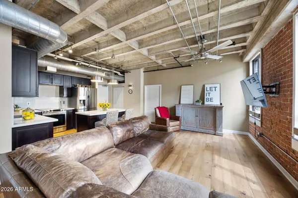 $399,000 | 114 West Adams Street, Unit 609, Phoenix, AZ 85003