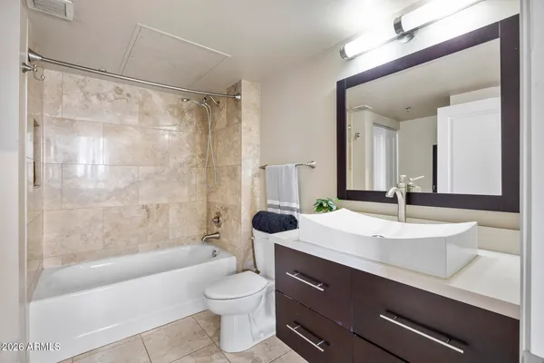 $399,000 | 114 West Adams Street, Unit 609, Phoenix, AZ 85003