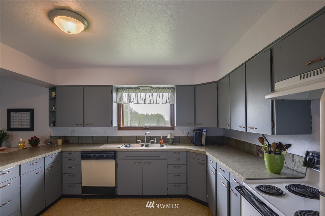 6913 Olson Road Ferndale, WA 98248 - Photo 5 of 20