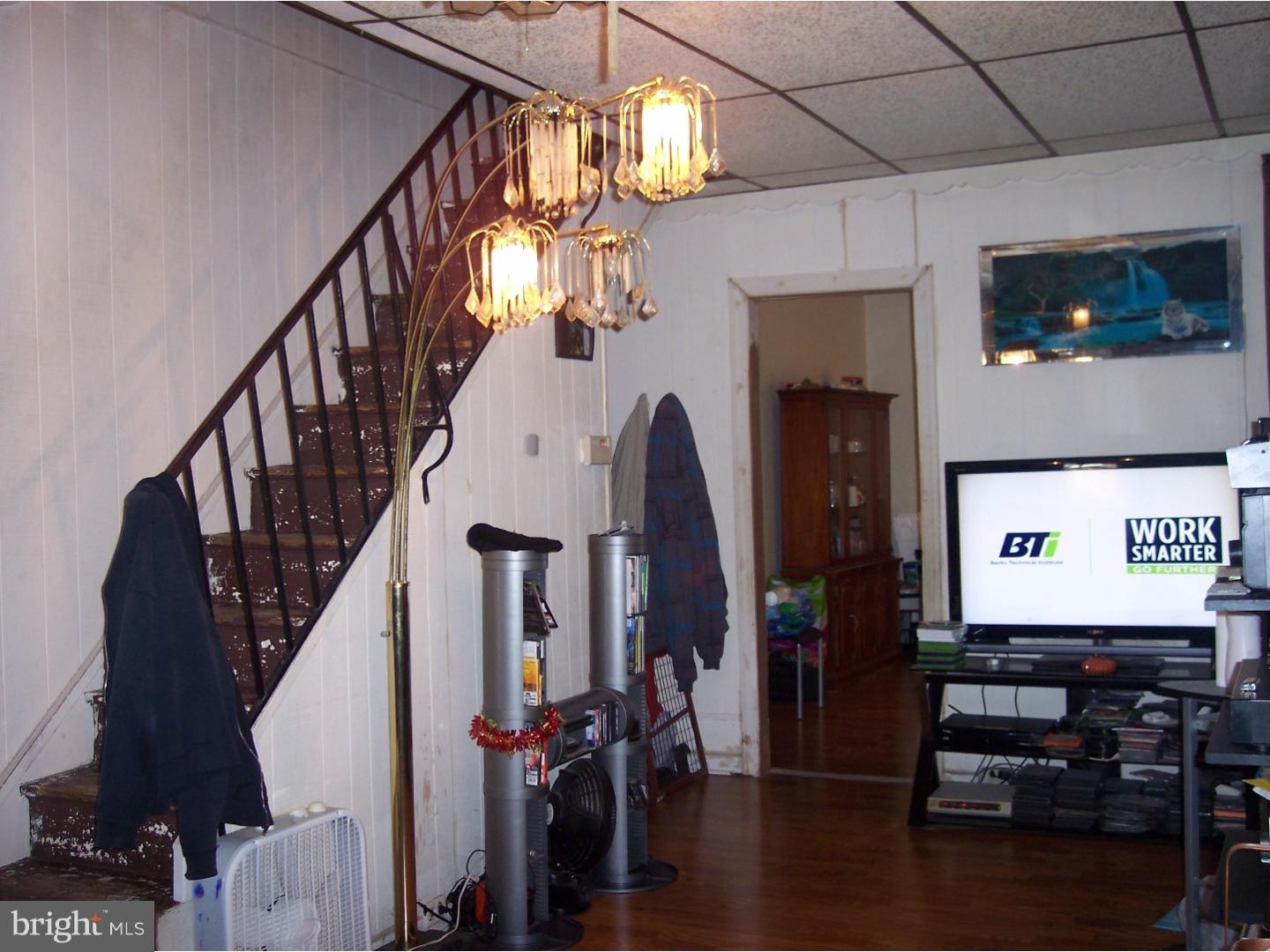 637 Weiser Street Reading, PA 19601 - Photo 4 of 25 Gallery Image 4
