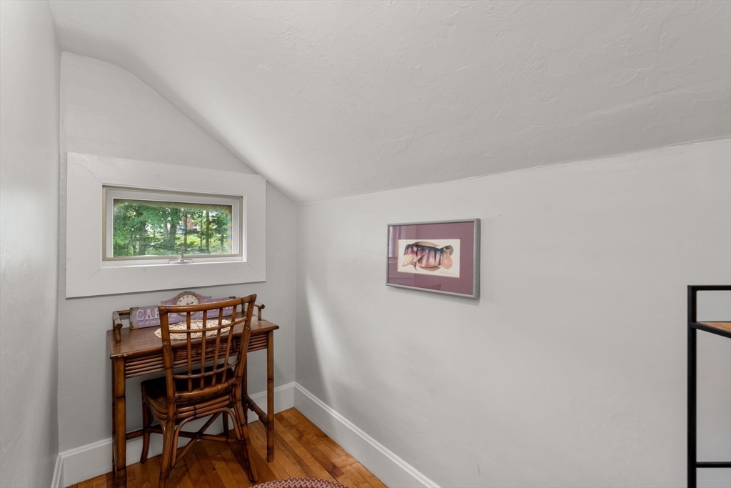 107 Winter Hill Road Holden, MA 01520 - Photo 20 of 34