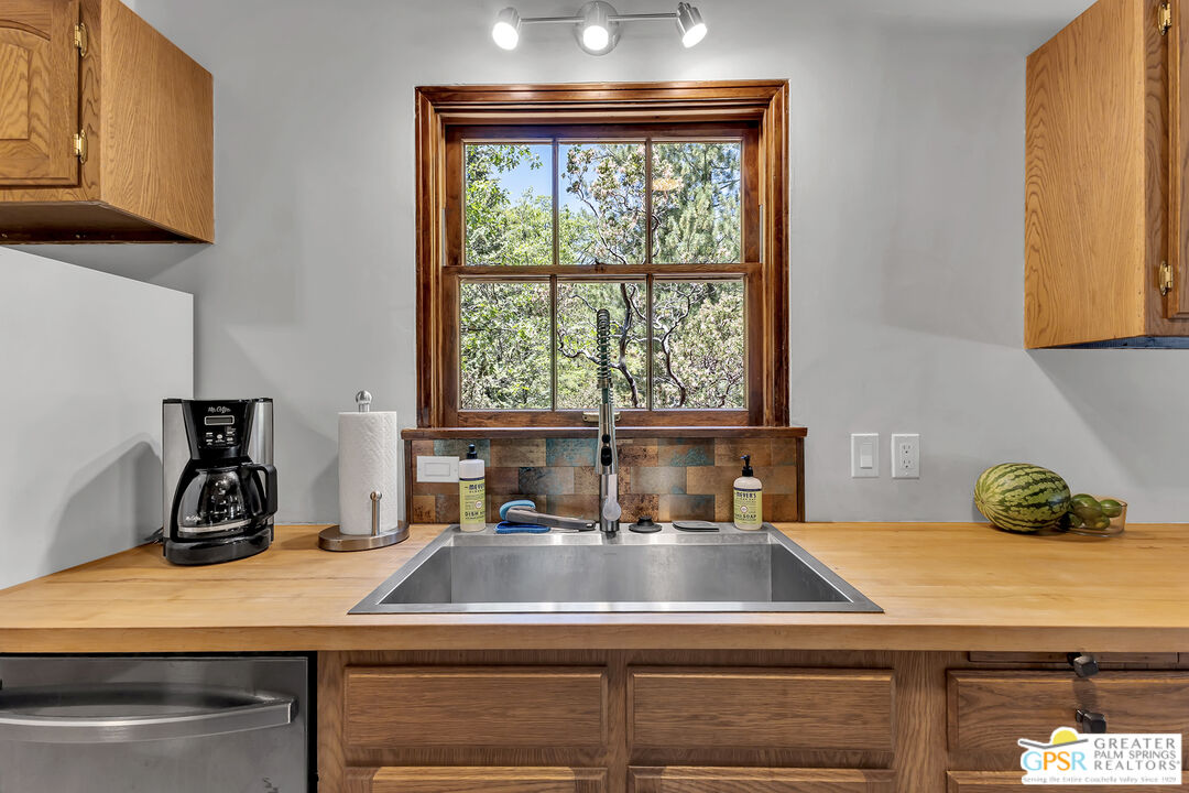 25465 Seneca Road Idyllwild, CA 92549 - Photo 19 of 71