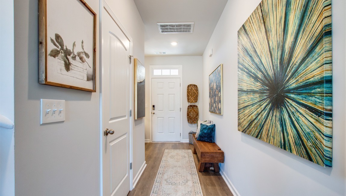 4100 Roane Drive White House, TN 37188 - Photo 4 of 33