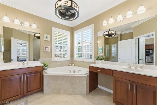 $689,900 | 3791 Lakeview Isle Court, Fort Myers, FL 33905