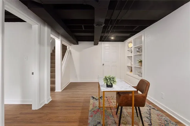 $474,000 | 3316 West 75th Street, Prairie Village, KS 66208