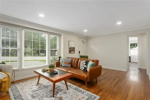 $459,000 | 3316 West 75th Street, Prairie Village, KS 66208