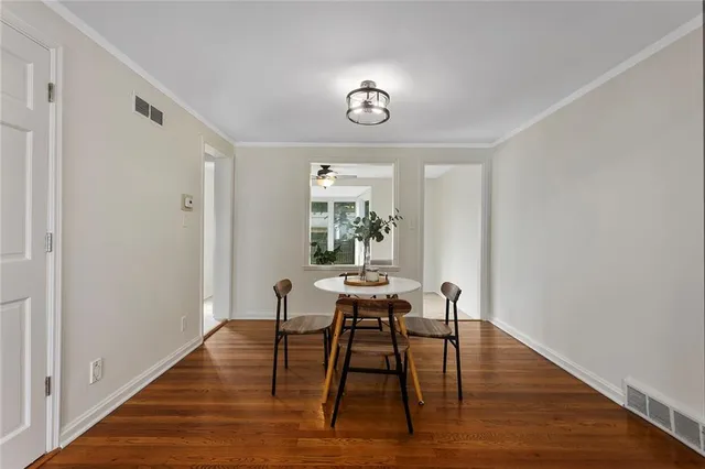 $474,000 | 3316 West 75th Street, Prairie Village, KS 66208