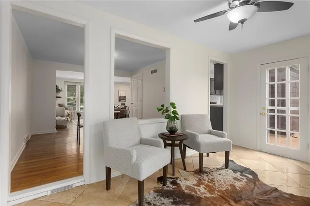 $474,000 | 3316 West 75th Street, Prairie Village, KS 66208