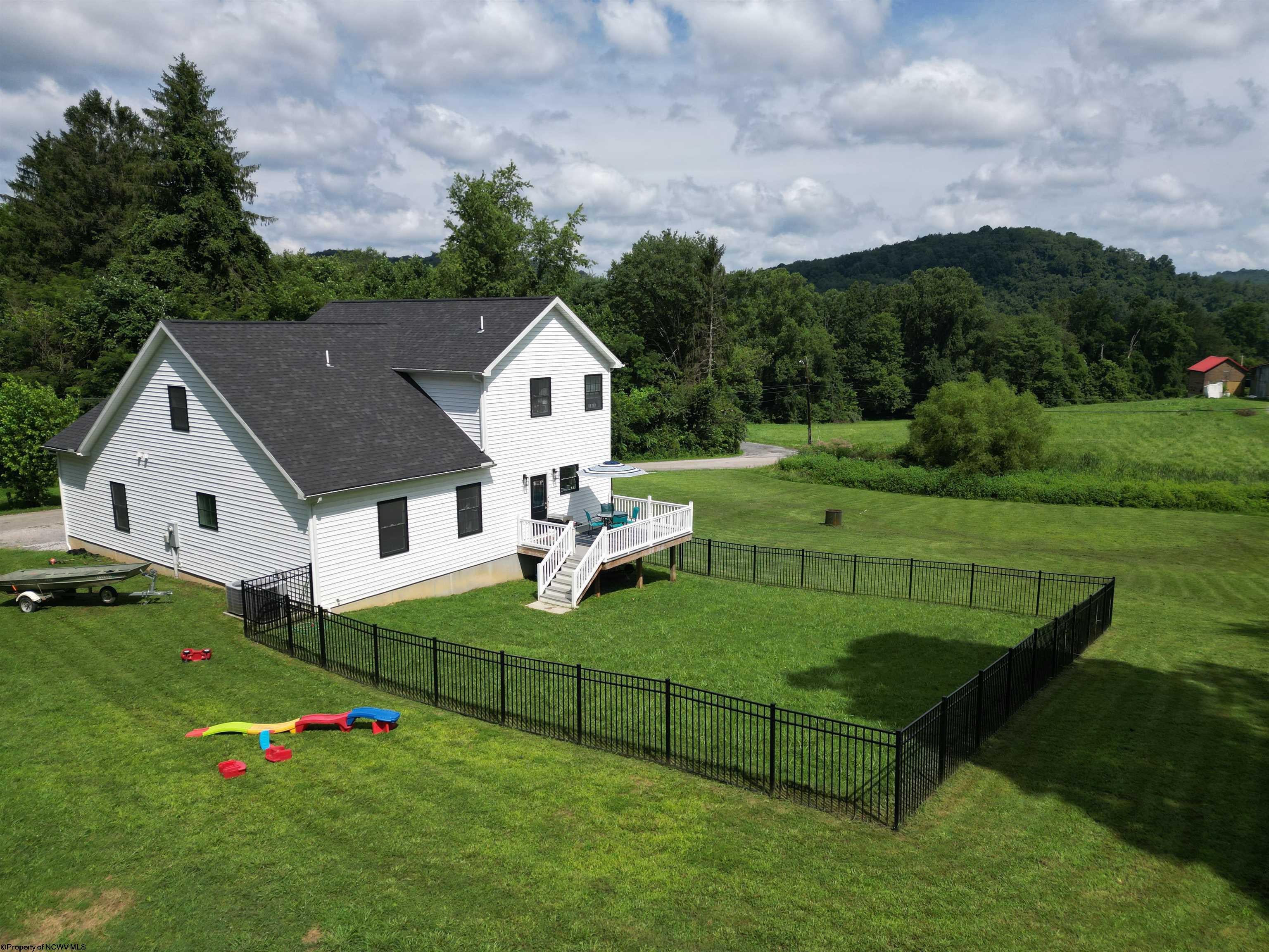 182 Sanford Road Fairmont, WV 26554 - Photo 11 of 44 Gallery Image 11