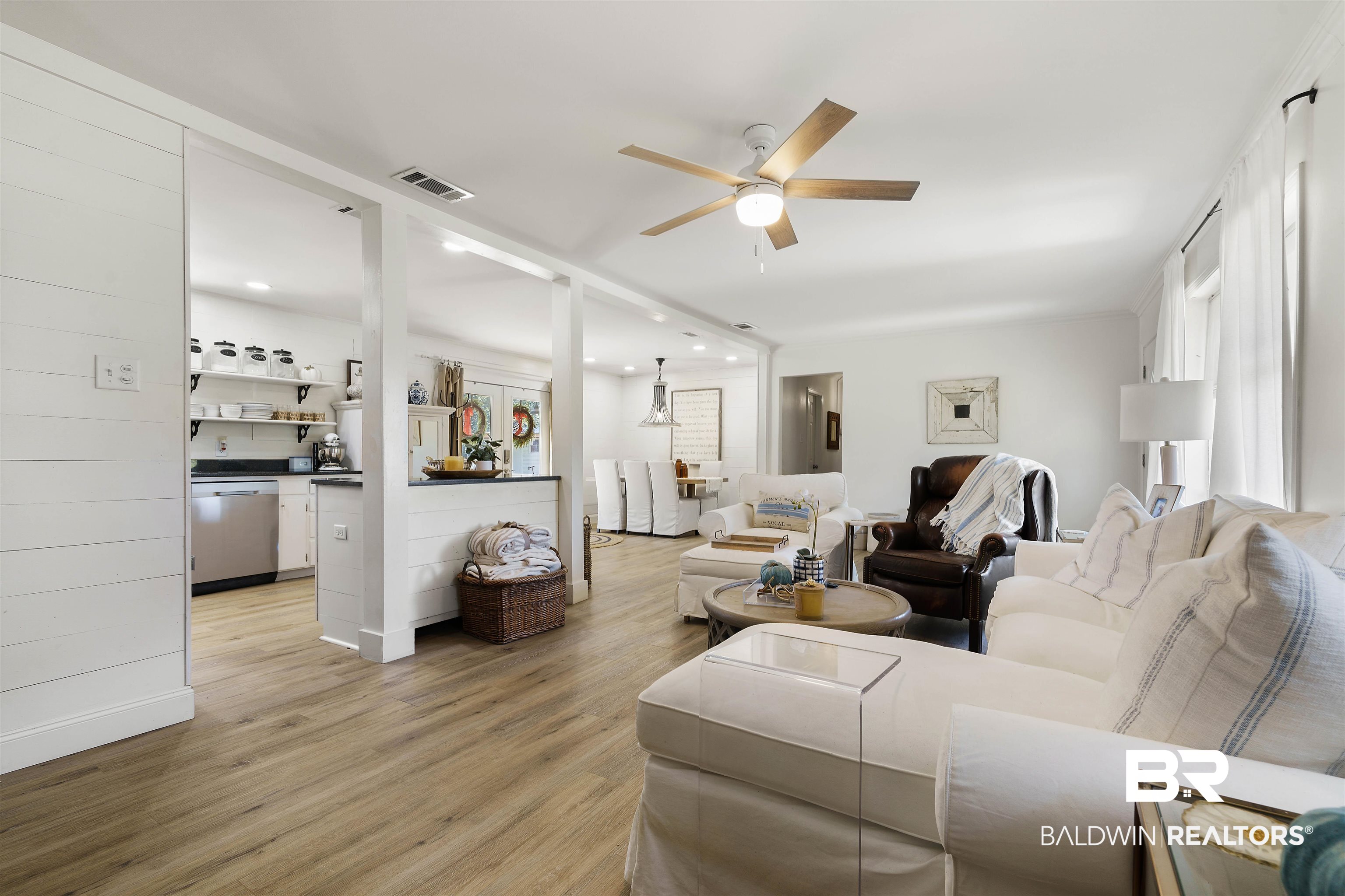 251 Marcella Avenue Daphne, AL 36527 - Photo 4 of 26