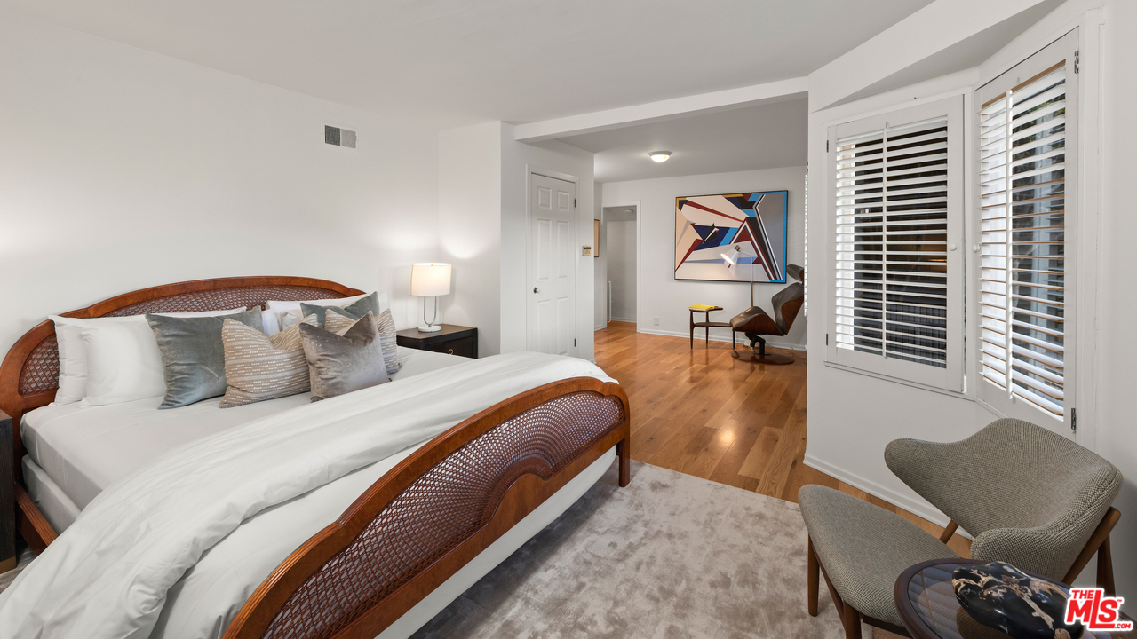 340 Mesa Road Santa Monica, CA 90402 - Photo 15 of 17