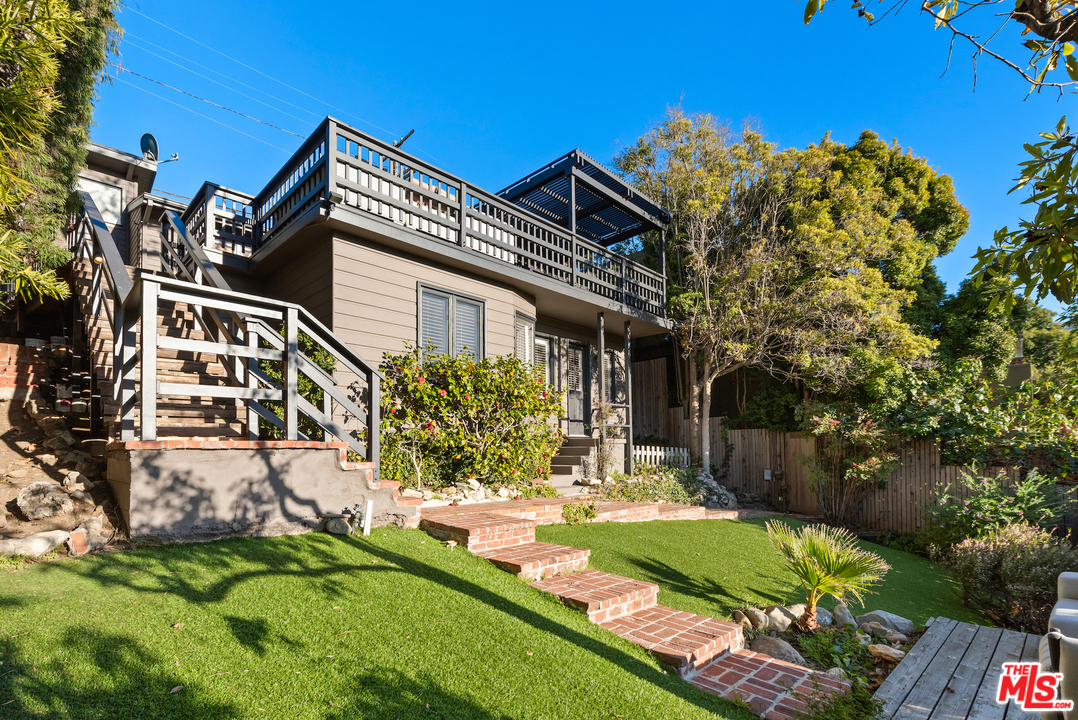 340 Mesa Road Santa Monica, CA 90402 - Photo 4 of 17