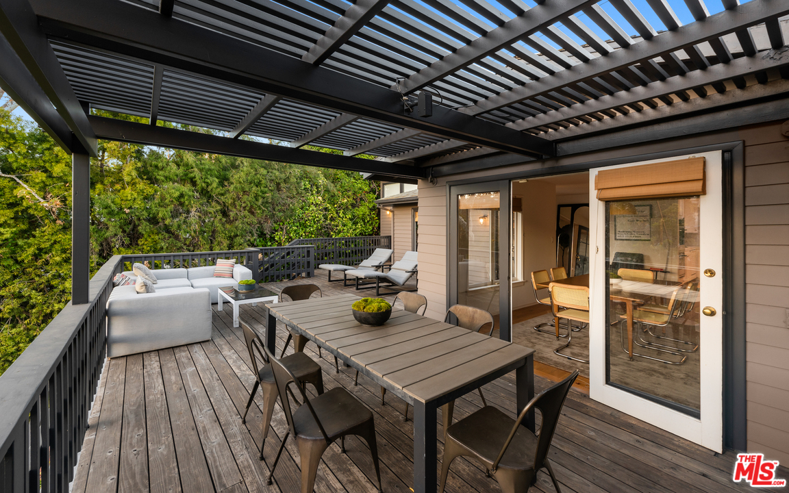 340 Mesa Road Santa Monica, CA 90402 - Photo 7 of 17